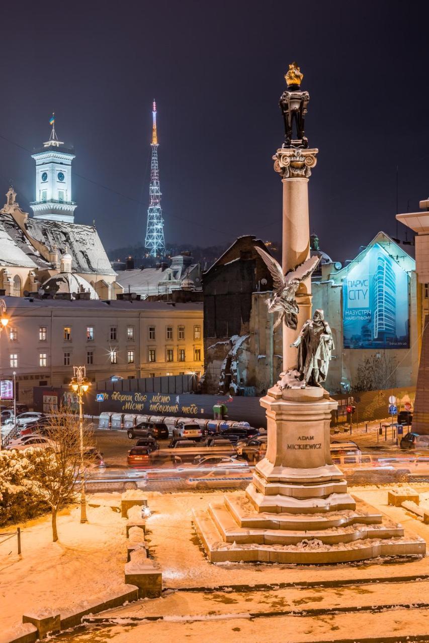 Romari Площа Міцкевича Lviv Exterior foto